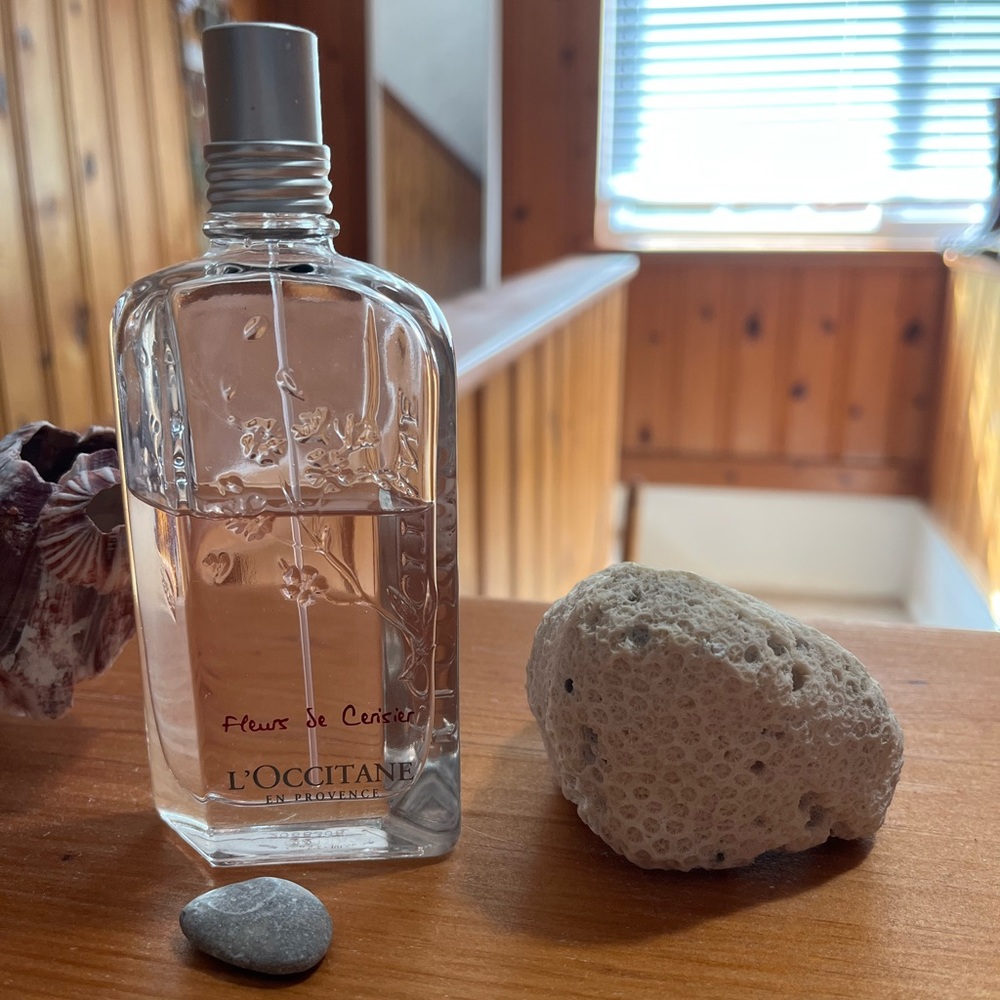 L’Occitane Fleurs de Cerisier Eau de Toilette